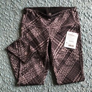 Athleta Chaturanga Tight size XS NWT